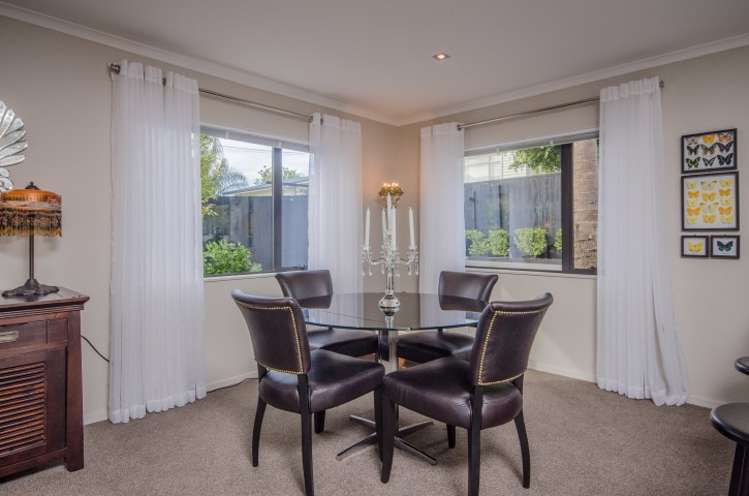 64 Oakley Avenue Waterview_14