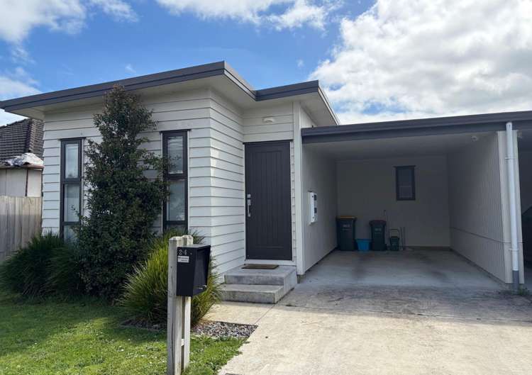 2/4 Searancke Place 10458_1