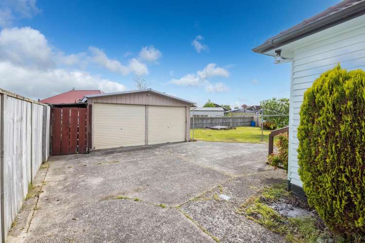 10 Byron Road Enderley_13