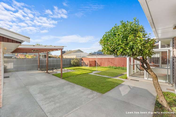 56 Woodbury Street Russley_20