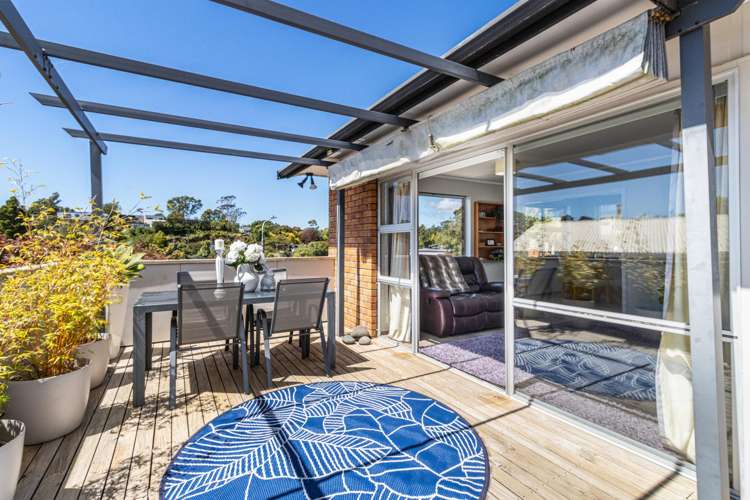 6 Carlton Terrace Westown_10