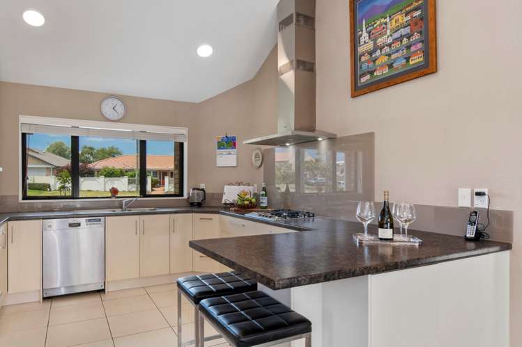 16 Palm Beach Boulevard Papamoa_9