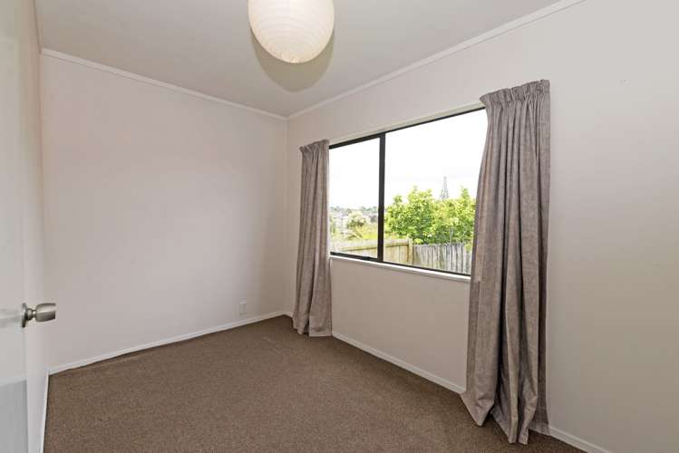 9/390 West Coast Road Glen Eden_12