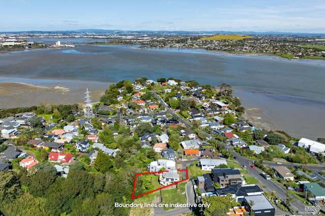 24a Hoskins Avenue Hillsborough_2