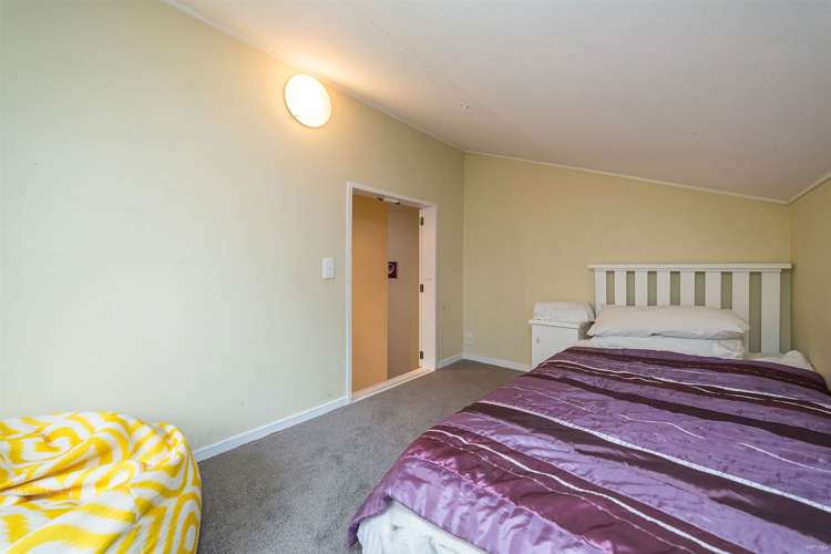 5b Wye Place Fernhill/Sunshine Bay_14