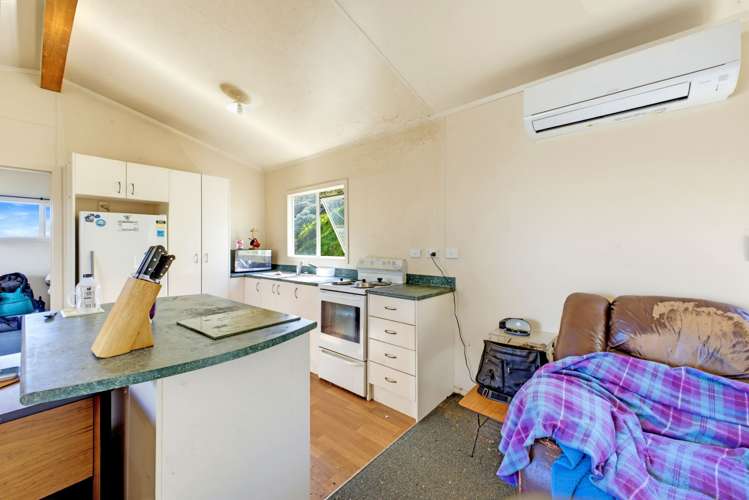 71 Oranga St Westown_13