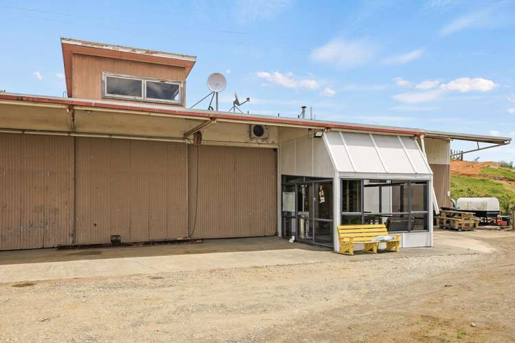 1633 Harbour Road Kawhia_12