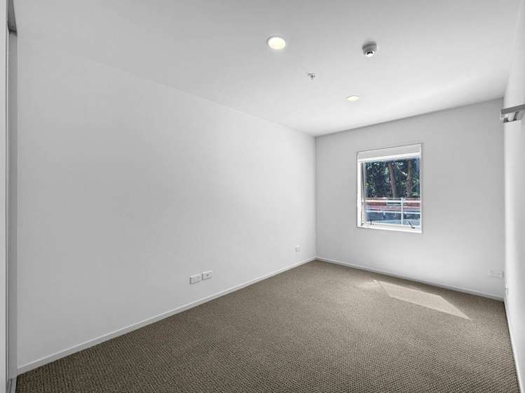 116/4 Wagener Place Mt Albert_4