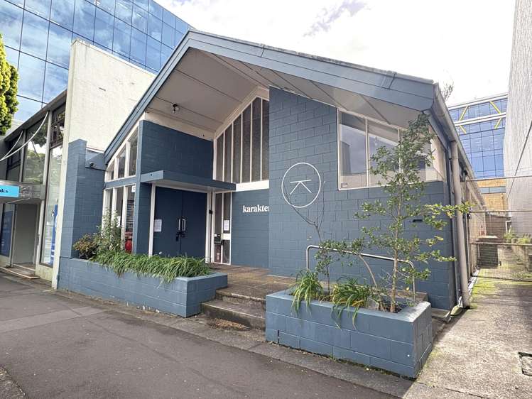 120 Carlton Gore Road Newmarket_1