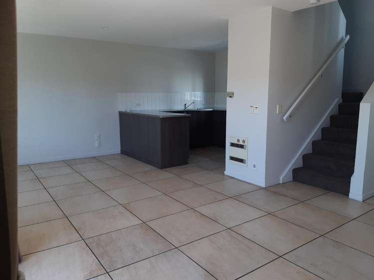 4/16 Rhodes Street Merivale_4