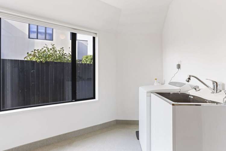 49 Oregon Place Burwood_20