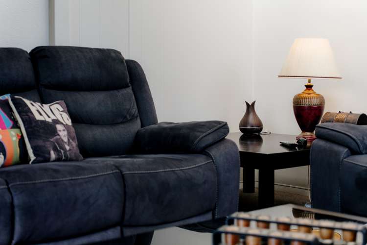 2/2 Corolu Place Conifer Grove_7