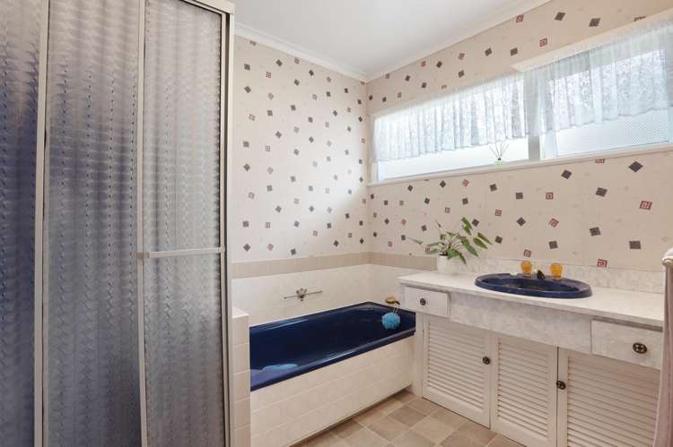 211 Woodlands Park Road Titirangi_15