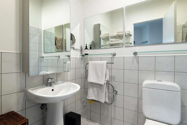 8/1a Picton Street Grey Lynn_16