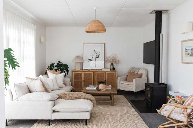 Style - Charm - Location