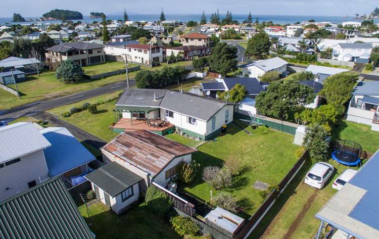 401 Sylvia Road Whangamata_31