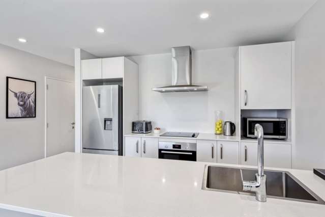 7 McCahon Lane Rolleston_3