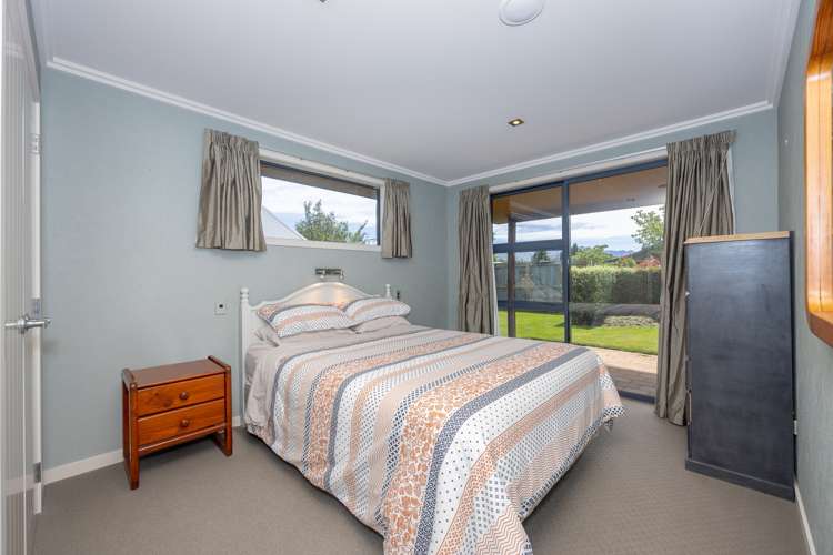 2 Sherwin Avenue Albert Town_8