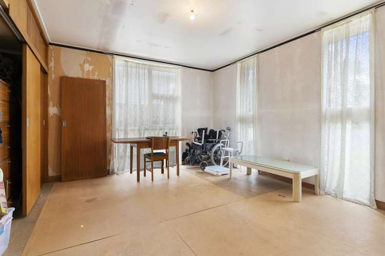 44 Sheridan Drive New Lynn_17