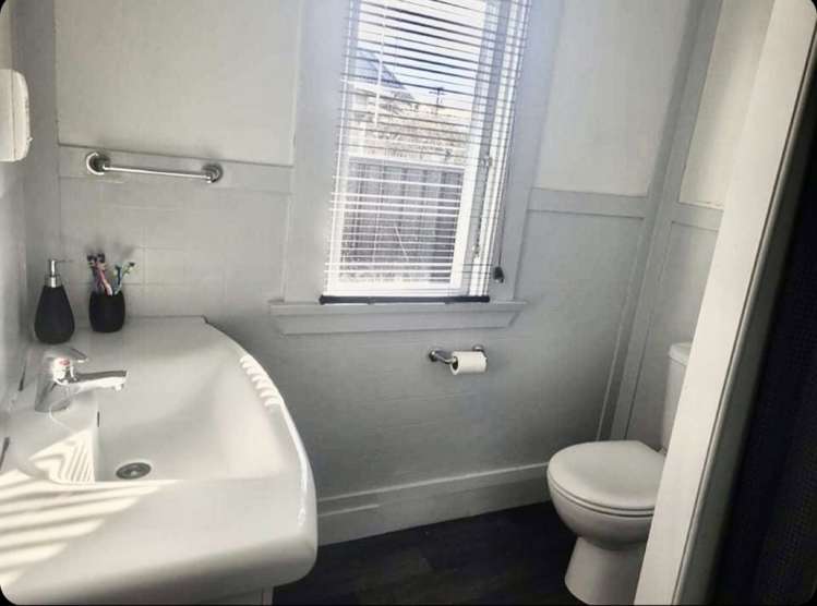 11 Albert Street Winton_12