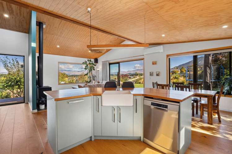 54 Nichol Street Lake Hawea_2