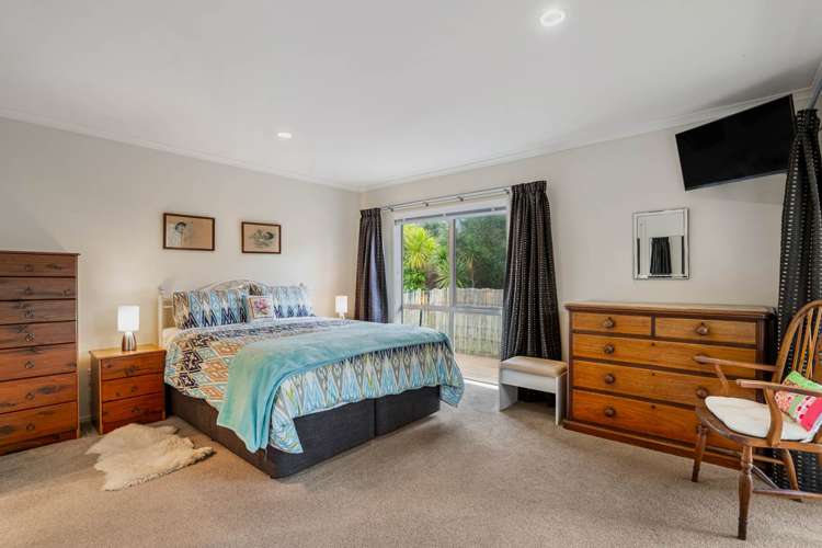 48 Jelas Road Red Beach_16