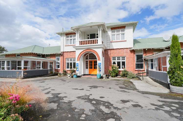 8 Clark Street Owaka_11