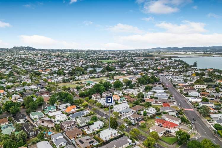 59 Walford Road Point Chevalier_21