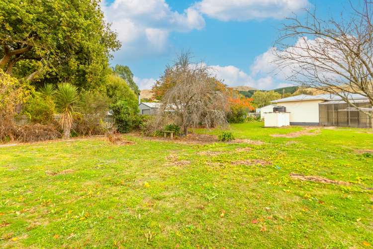 8 Dundas Street Porangahau_11