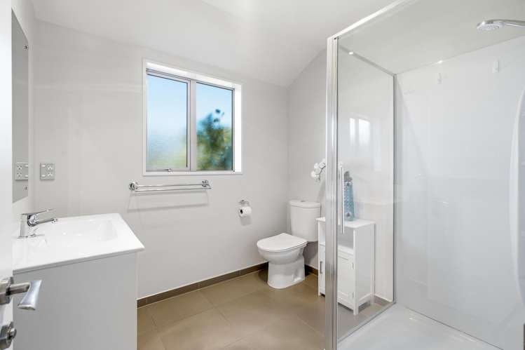 10 Boulez Mews Rolleston_16