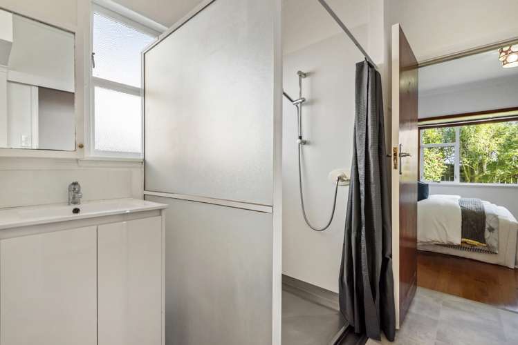 1/112 Carrington Road Mount Albert_14