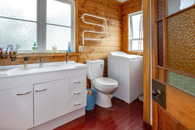 215 Beverley Terrace Whangamata_8