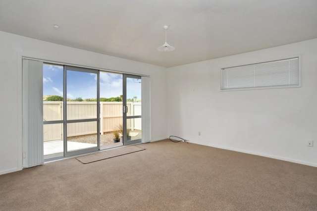 1/400 Marine Parade South New Brighton_2