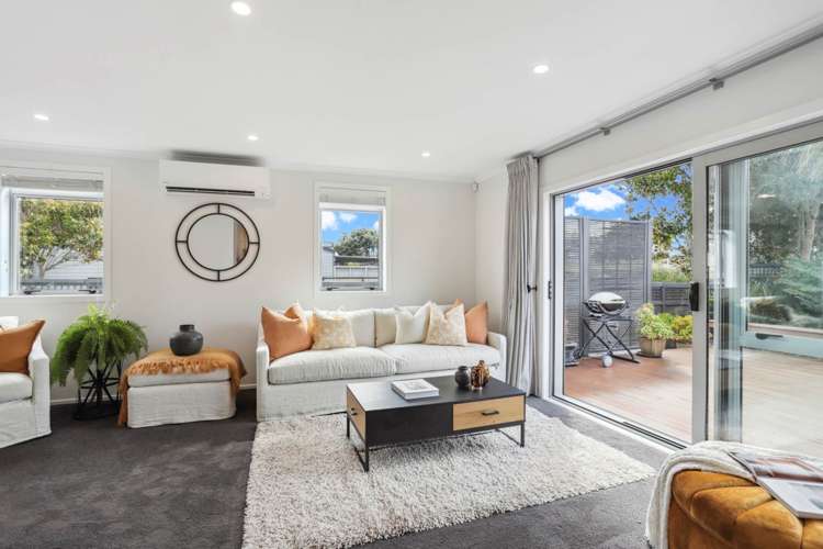 39 Vinograd Drive Te Atatu Peninsula_10