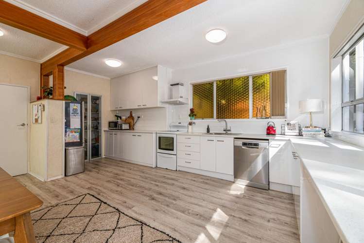 318 Huia Road Titirangi_14