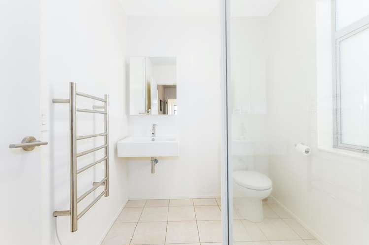 14 Ashwood Street Woodridge_16