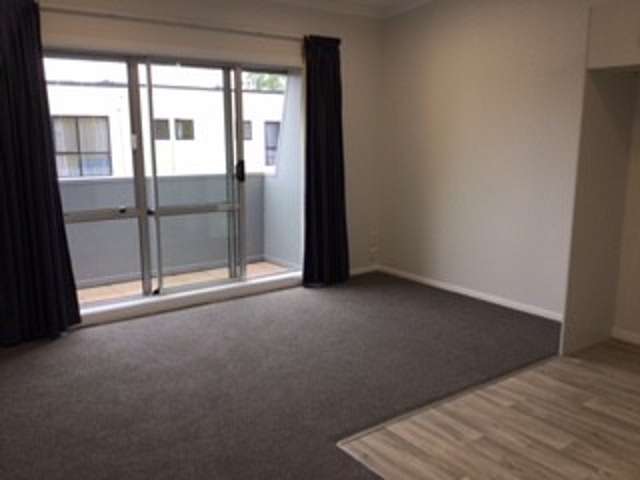 1/177B Eleventh Avenue 1047_4