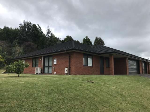 Family living in Alpers
