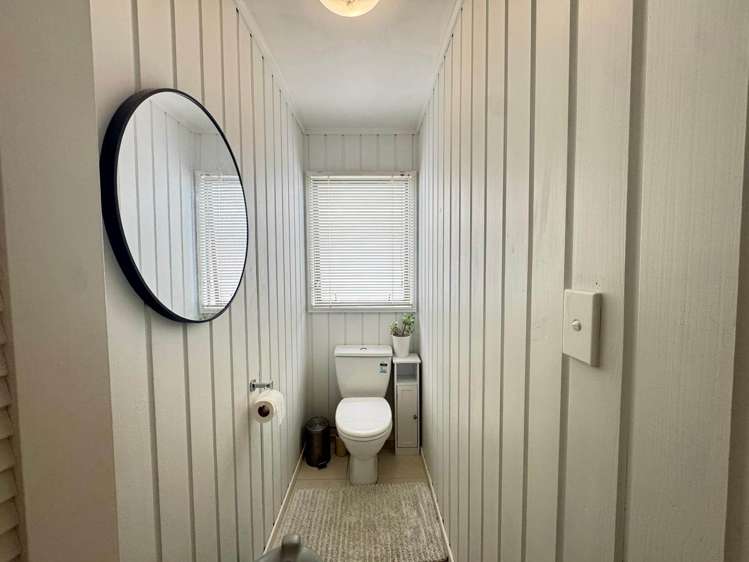 8B Himalaya Crescent Lynfield_11