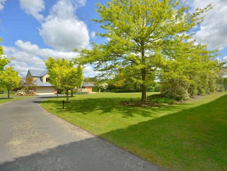 123 Halkett Road West Melton_19