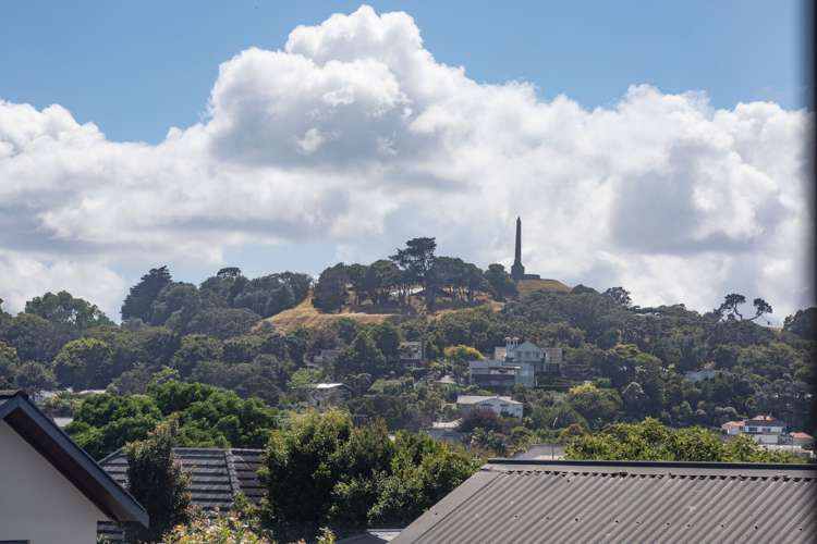 15 Fairholme Avenue Epsom_30