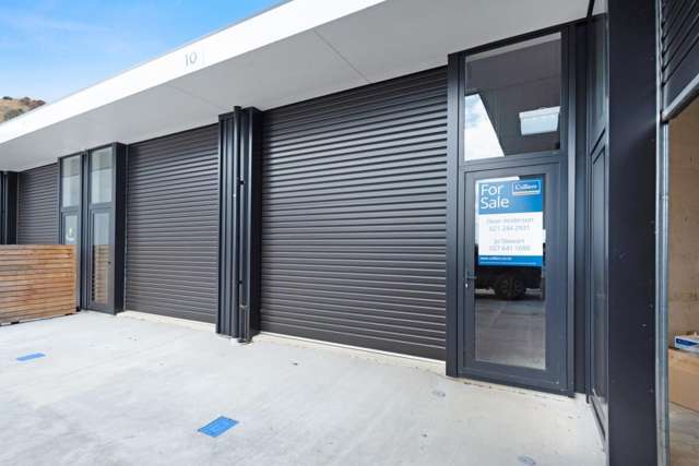 Elite Commercial Unit &ndash; Ready to Occupy Now