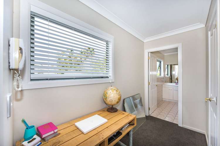 21 Greenway Rise Gulf Harbour_9