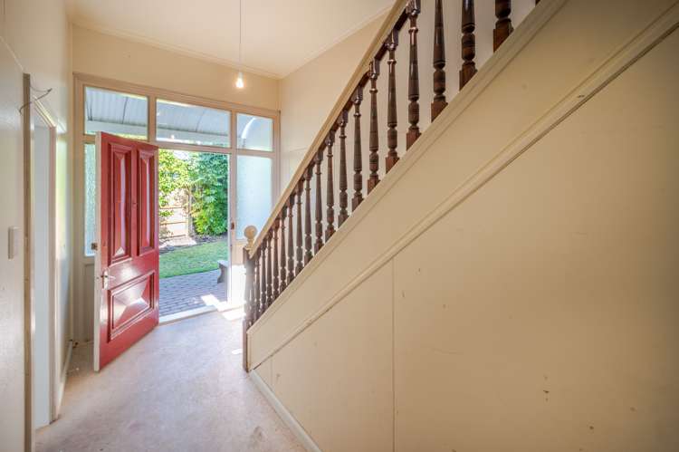 55 Beach Road Akaroa_24