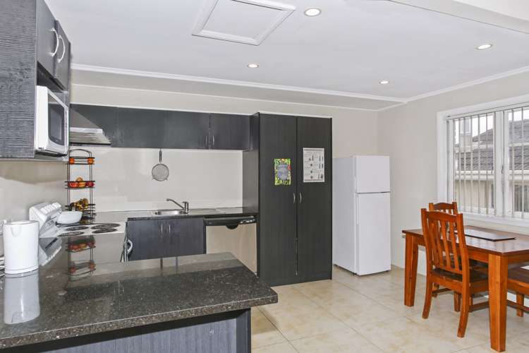 52 Churchill Avenue Manurewa_7