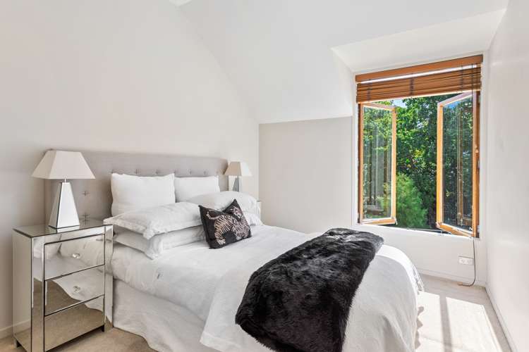 44 Scarborough Terrace Parnell_11