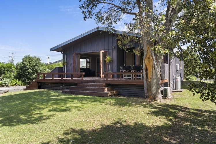 506 Ocean Road Whangamata_11