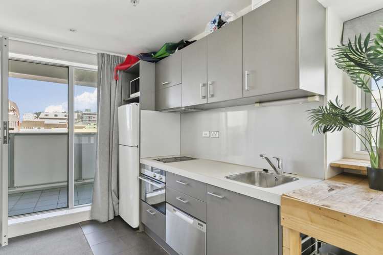 415/74 Taranaki Street_3