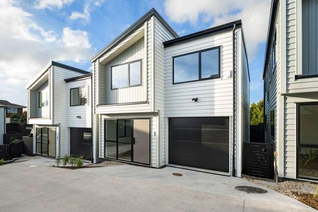 41C & 41D Bodi Place Te Atatu South_1