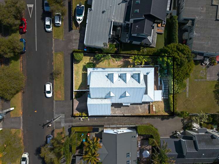 6 Boscawen Street Point Chevalier_18